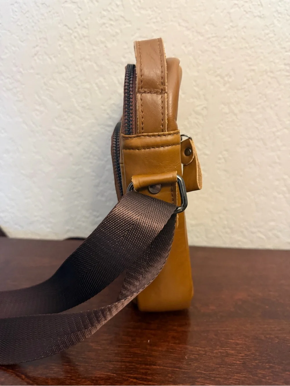 Bull Captain Leather Shoulder Crossbody Bag Messenger Adjust Strap Camel Brown